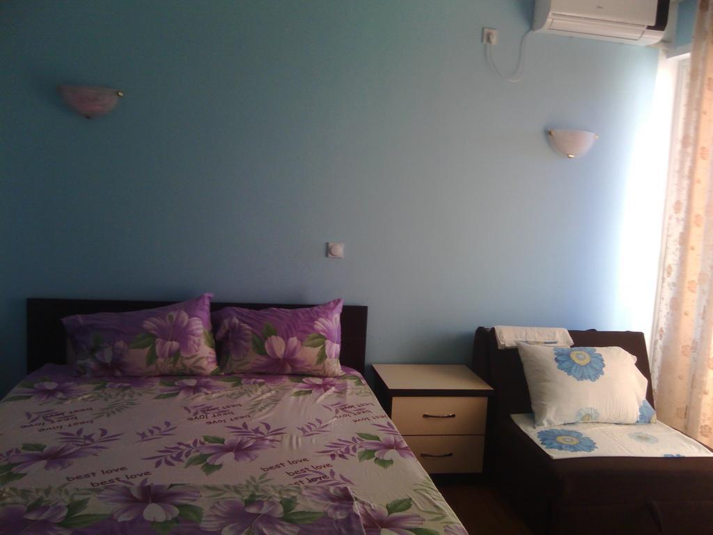 Grandino Rooms & Apartments Ulcinj Exterior photo