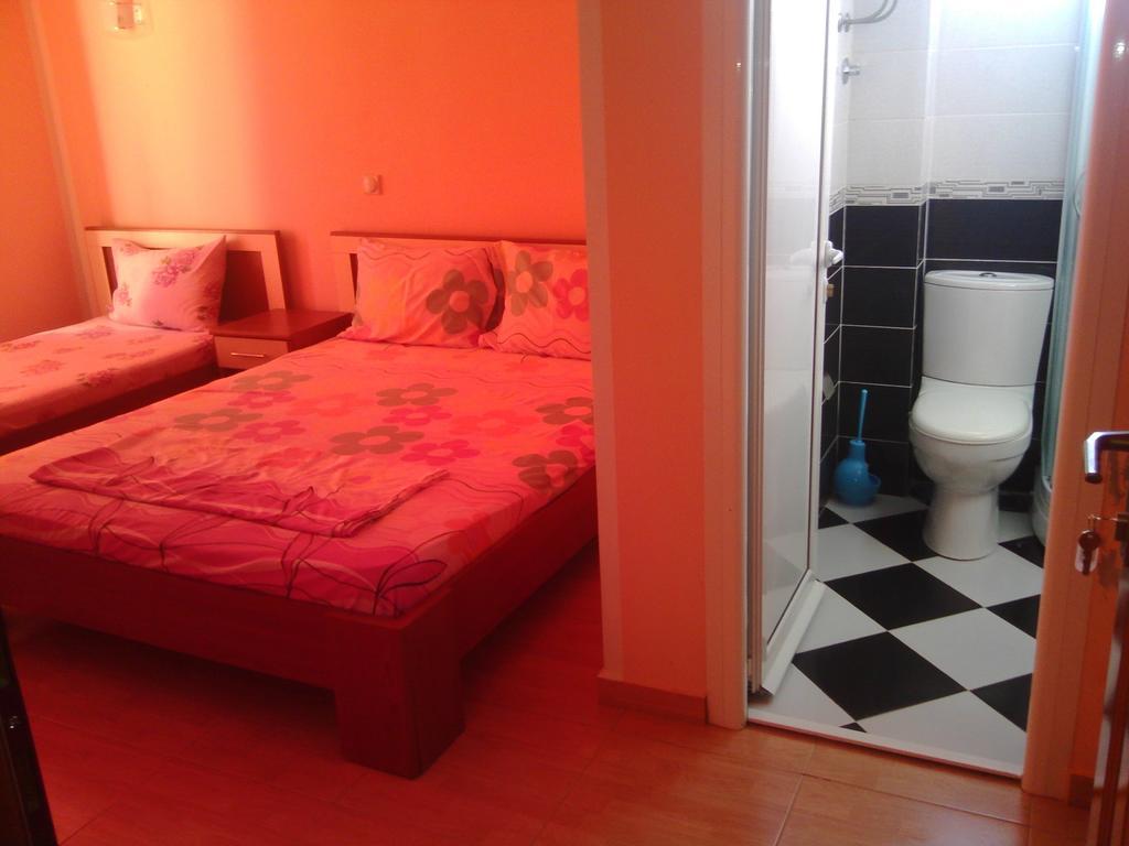 Grandino Rooms & Apartments Ulcinj Room photo