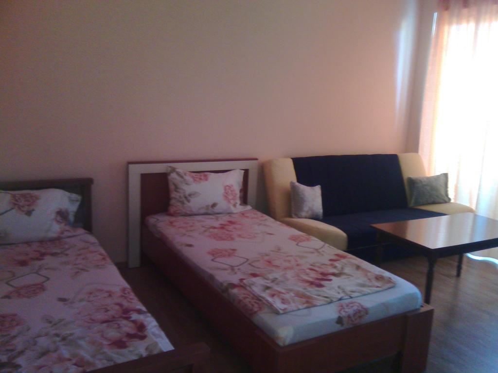 Grandino Rooms & Apartments Ulcinj Exterior photo